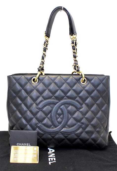 chanel leather tote bag 2018|authentic Chanel shoulder bags.